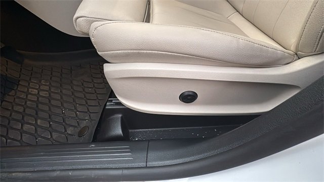 Used 2022 Mercedes-Benz GLB 250 4MATIC image 24