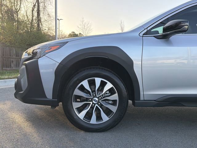 Used 2025 Subaru Outback Limited image 9