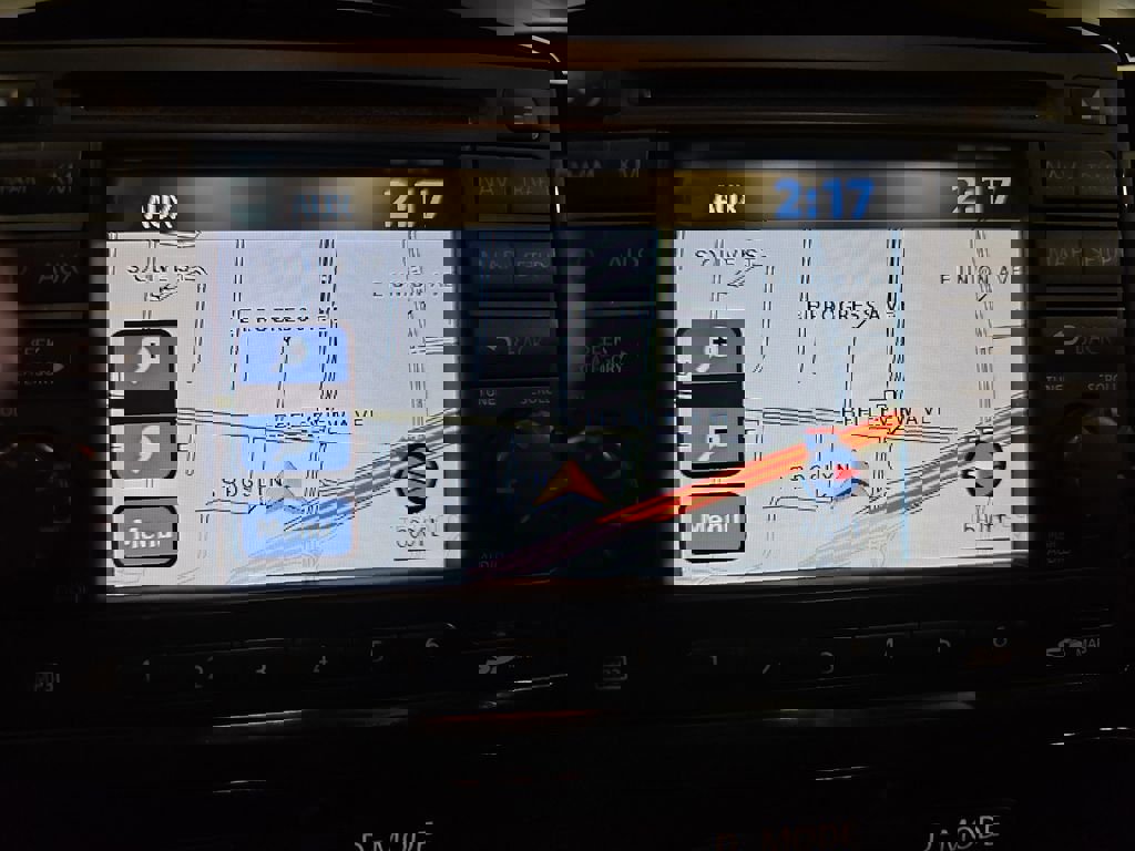 Used 2013 Nissan Juke SL image 24