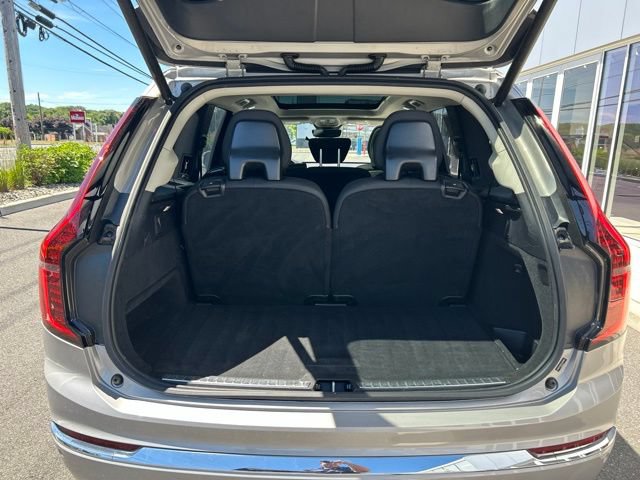 Certified 2025 Volvo XC90 B5 Plus AWD/4WD image 11