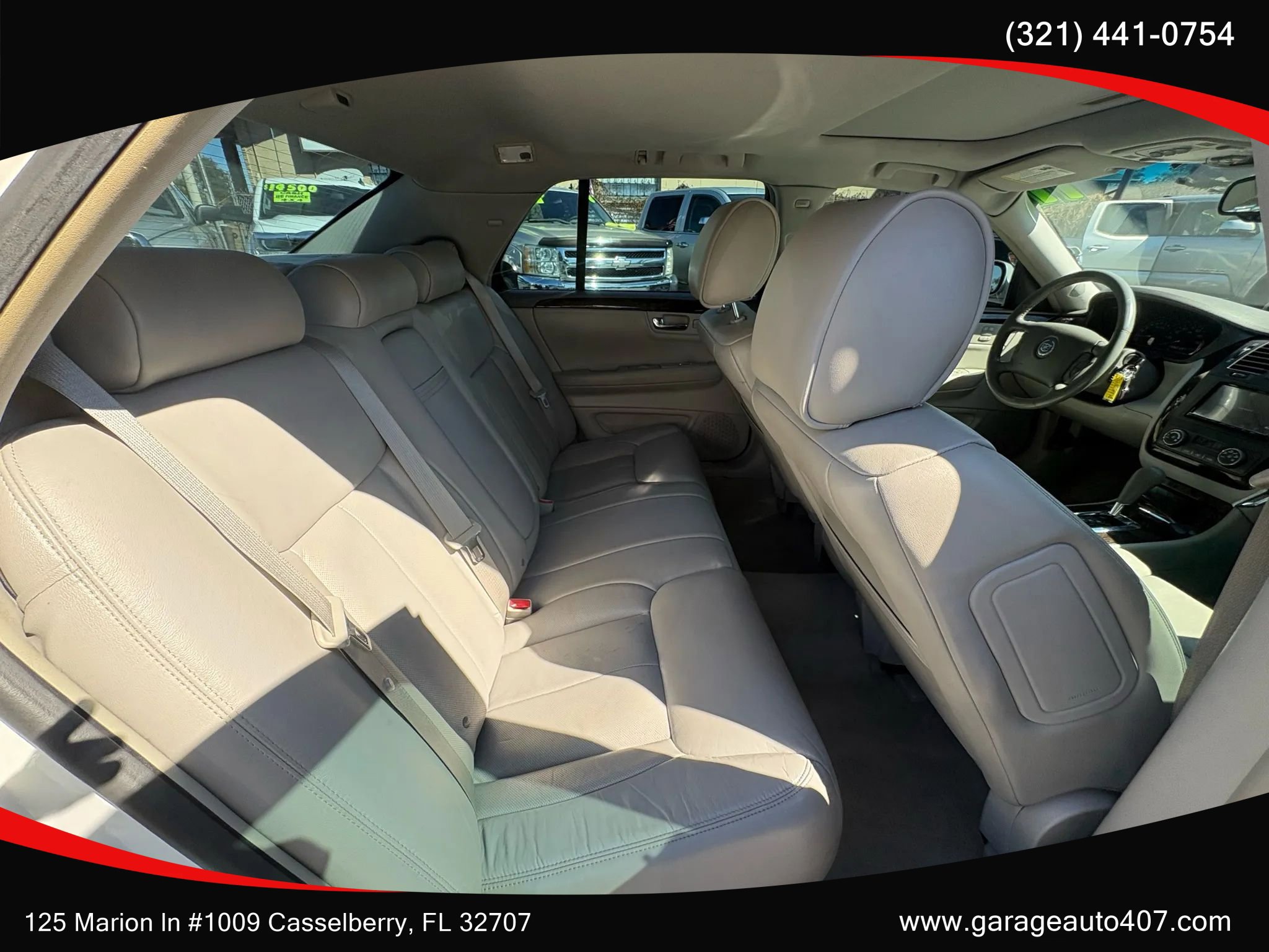 Used 2011 Cadillac DTS Luxury image 30