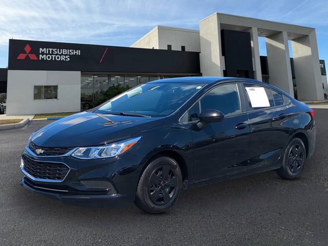 Used 2018 Chevrolet Cruze LS FWD video 1
