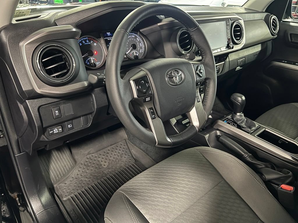 Used 2023 Toyota Tacoma SR5 w/ Technology Package AWD/4WD image 16