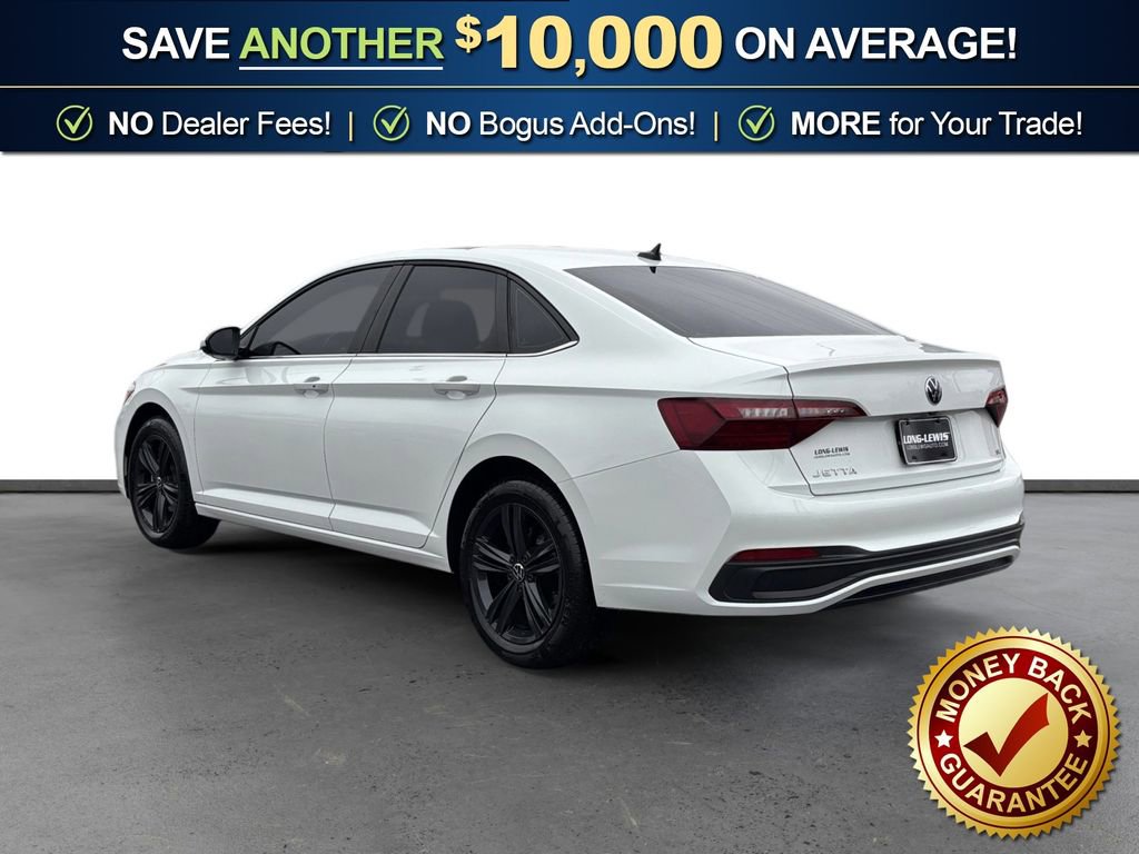 Used 2024 Volkswagen Jetta SE w/ Panoramic Sunroof Package image 4