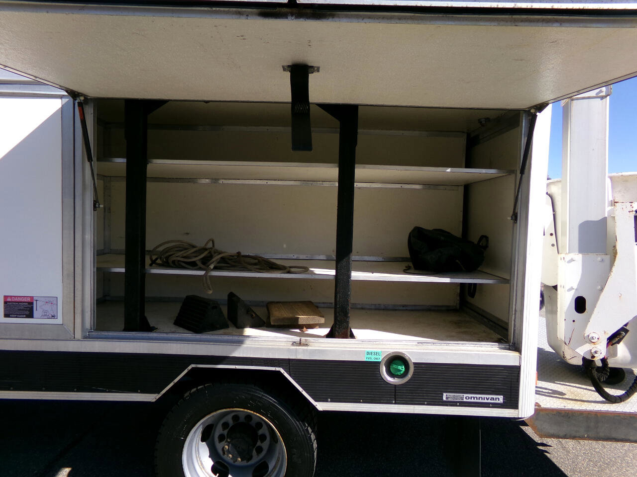 Used 2011 RAM 5500 2WD Regular Cab w/ Cold Weather Group image 18