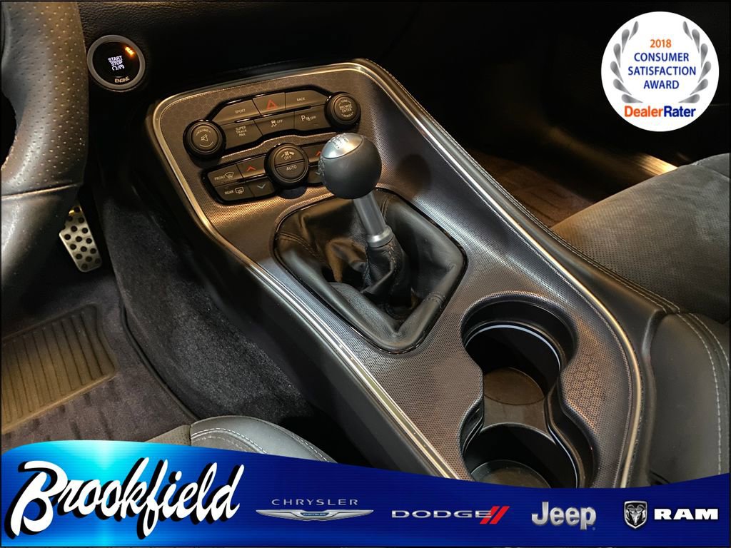 Used 2016 Dodge Challenger R/T Scat Pack w/ Leather Interior Group RWD image 27