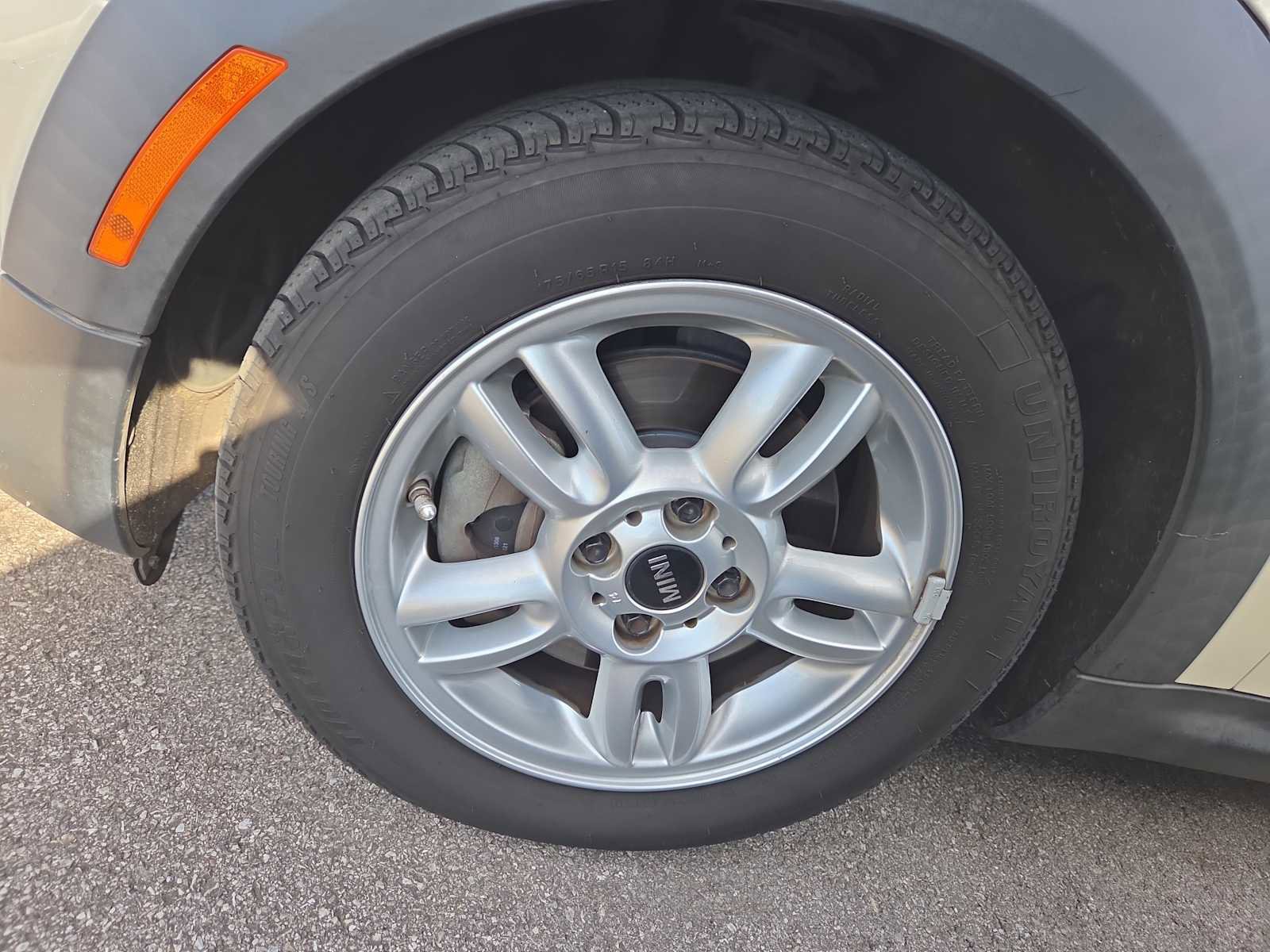 Used 2012 MINI Cooper Clubman image 4