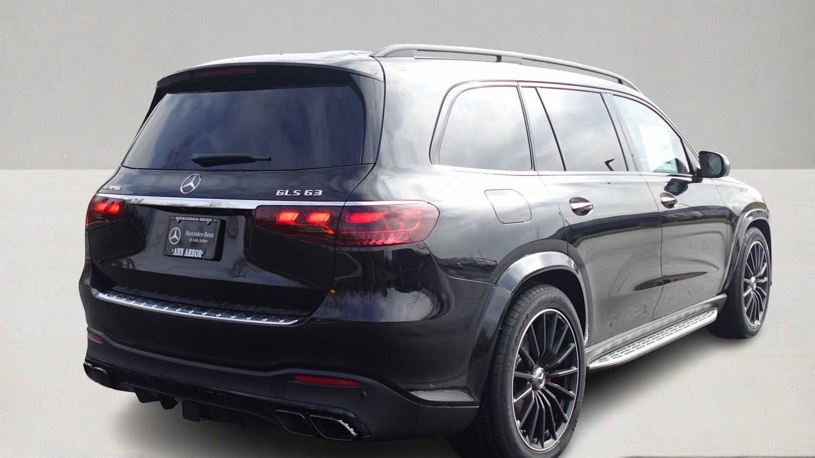 New 2026 Mercedes-Benz GLS 63 AMG 4MATIC image 5