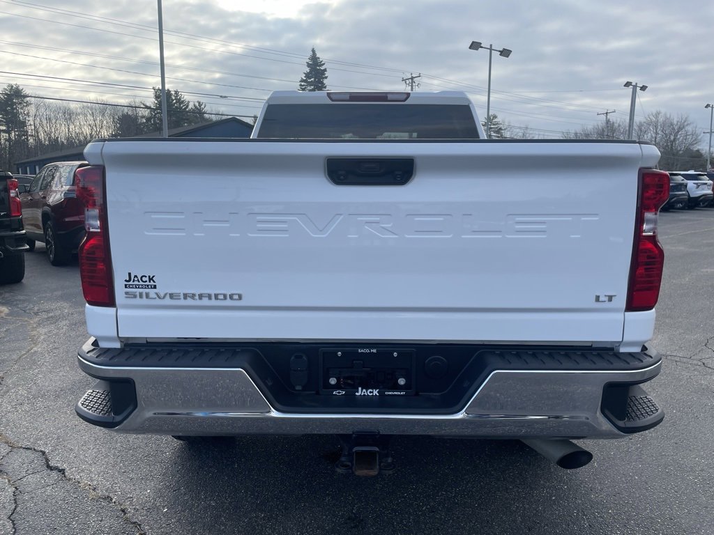 Used 2024 Chevrolet Silverado 2500 LT w/ Convenience Package image 5