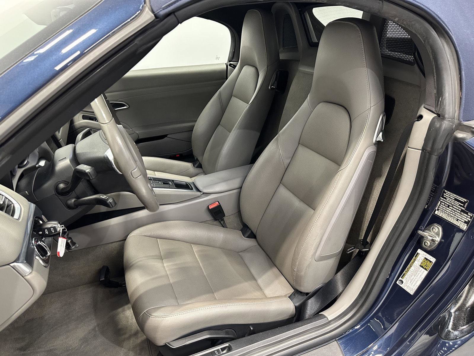 Used 2015 Porsche Boxster S RWD image 5