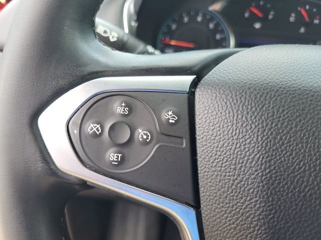 Used 2023 Chevrolet Traverse LT image 40