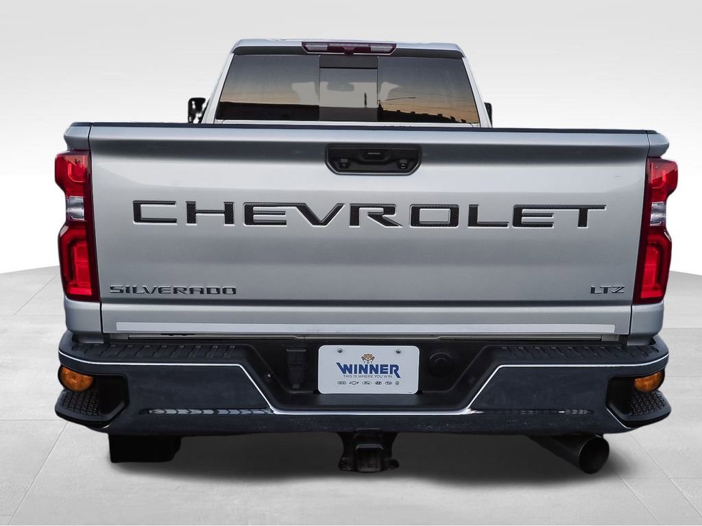 Used 2021 Chevrolet Silverado 2500 LTZ w/ LTZ Convenience Package image 7