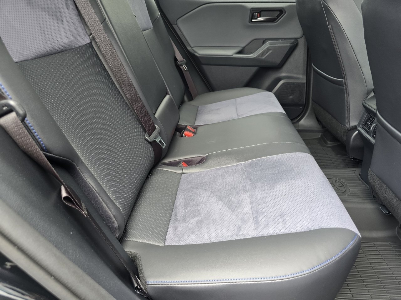 New 2026 Toyota RAV4 XSE AWD/4WD image 23
