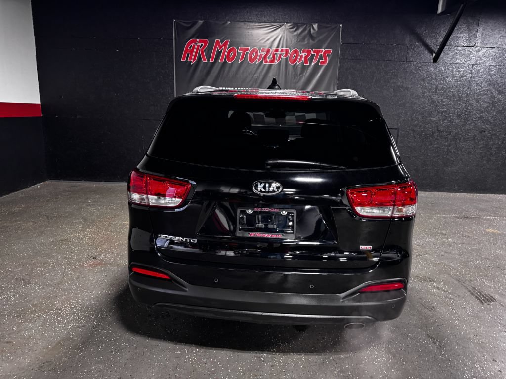 Used 2018 Kia Sorento AWD image 4