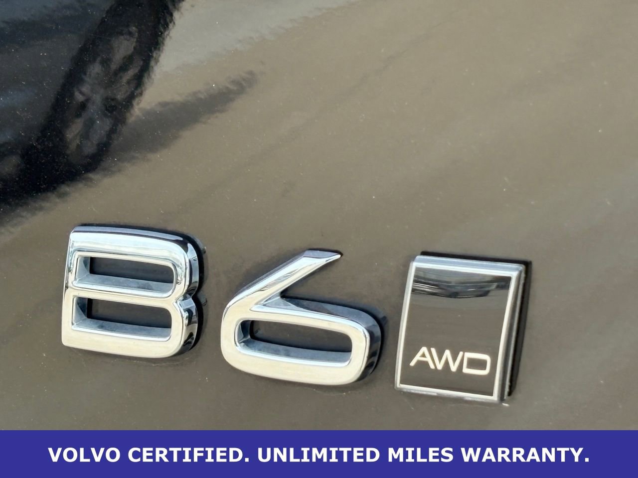 Certified 2025 Volvo XC90 B6 Plus image 11