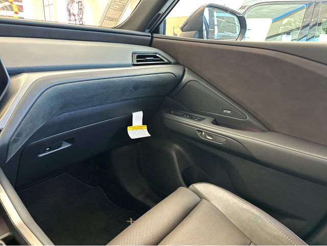 New 2026 Lexus TX 550h AWD Plug-In Hybrid image 4