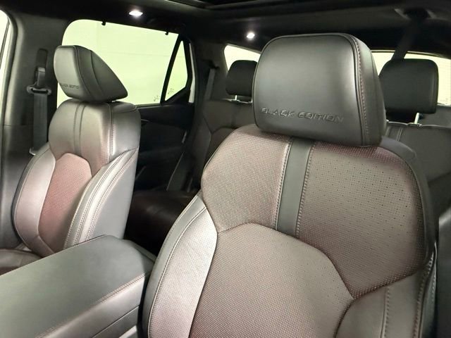 Used 2025 Honda Pilot Black Edition image 28
