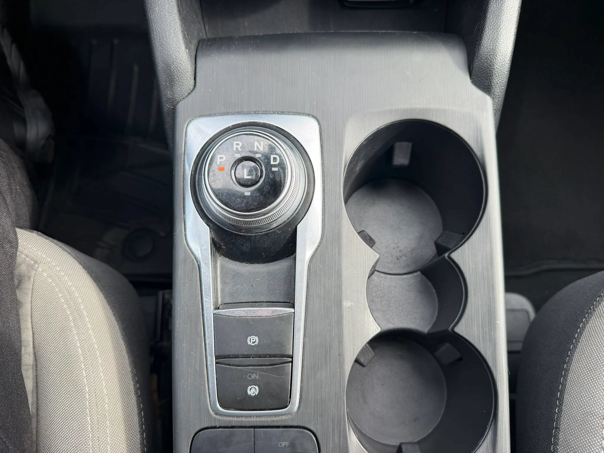 Used 2021 Ford Escape SE FWD image 17