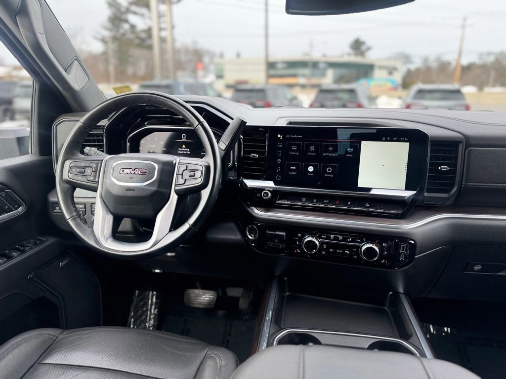 Used 2024 GMC Sierra 2500 SLT w/ SLT Convenience Package image 10