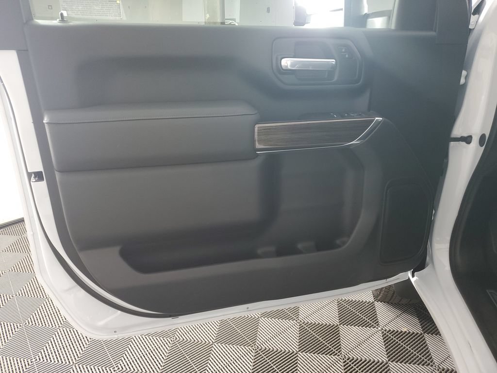 New 2026 Chevrolet Silverado 3500 LT w/ Convenience Package RWD image 26