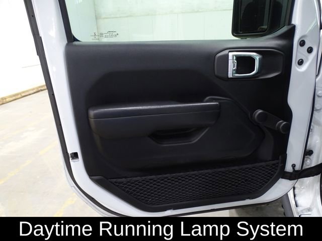 Used 2021 Jeep Gladiator Sport image 16