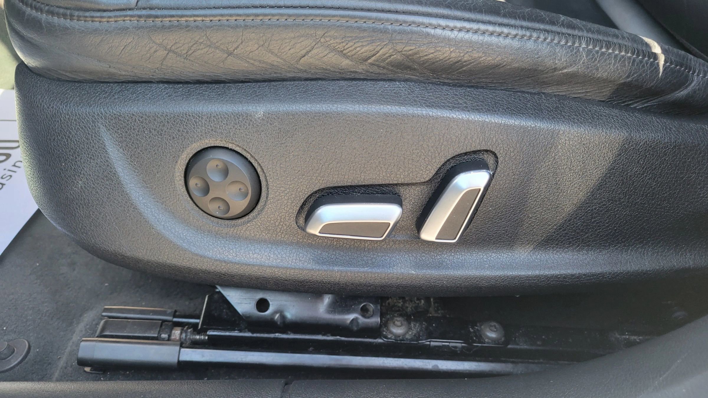 Used 2015 Audi A4 Premium Plus w/ Technology Package image 12