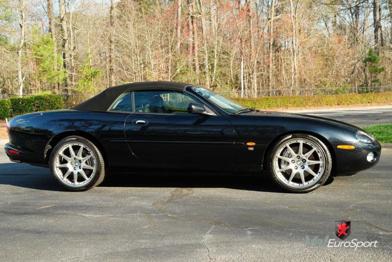Used 2003 Jaguar XK8 Convertible image 17