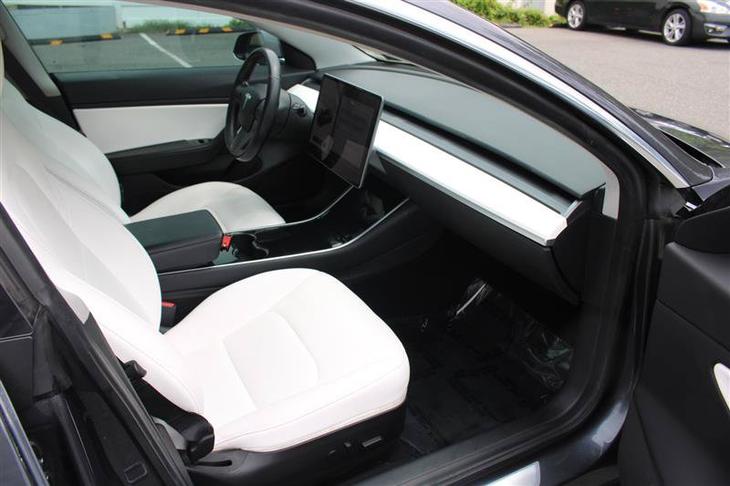 Used 2019 Tesla Model 3 Standard Range Plus RWD image 10