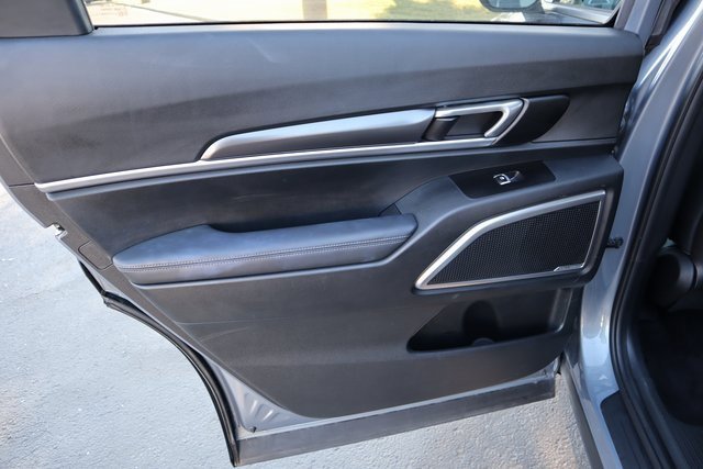 Used 2025 Kia Telluride S image 26