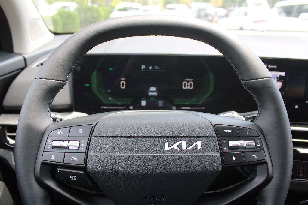 New 2027 Kia Sportage LX FWD image 24