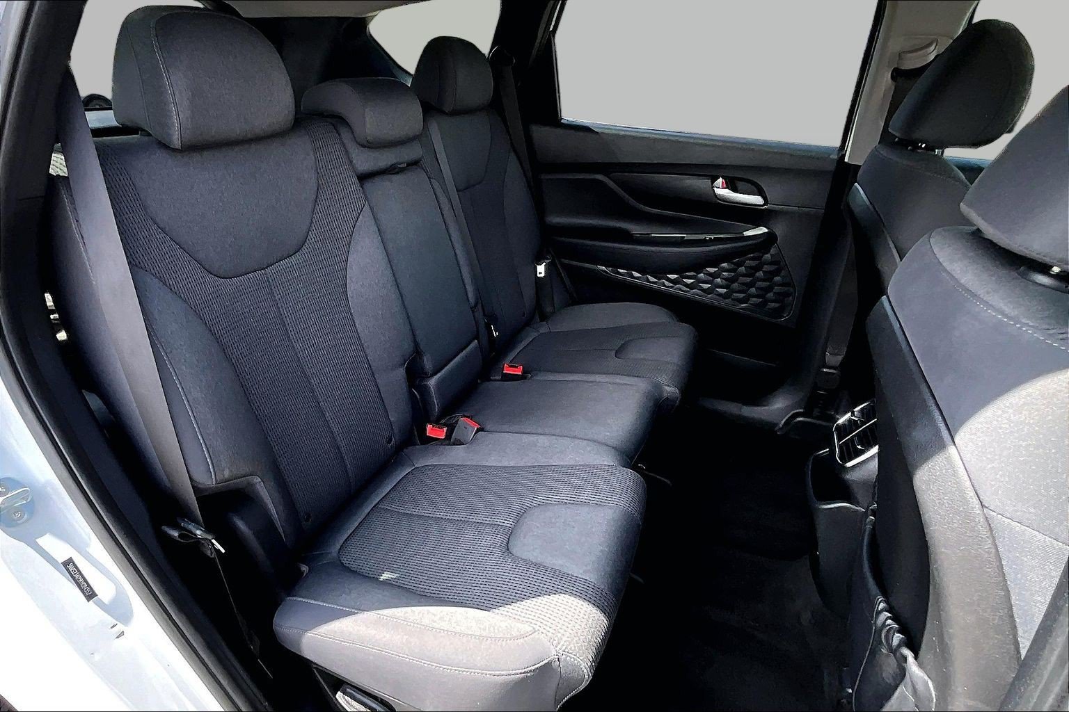 Used 2019 Hyundai Santa Fe SE FWD image 28