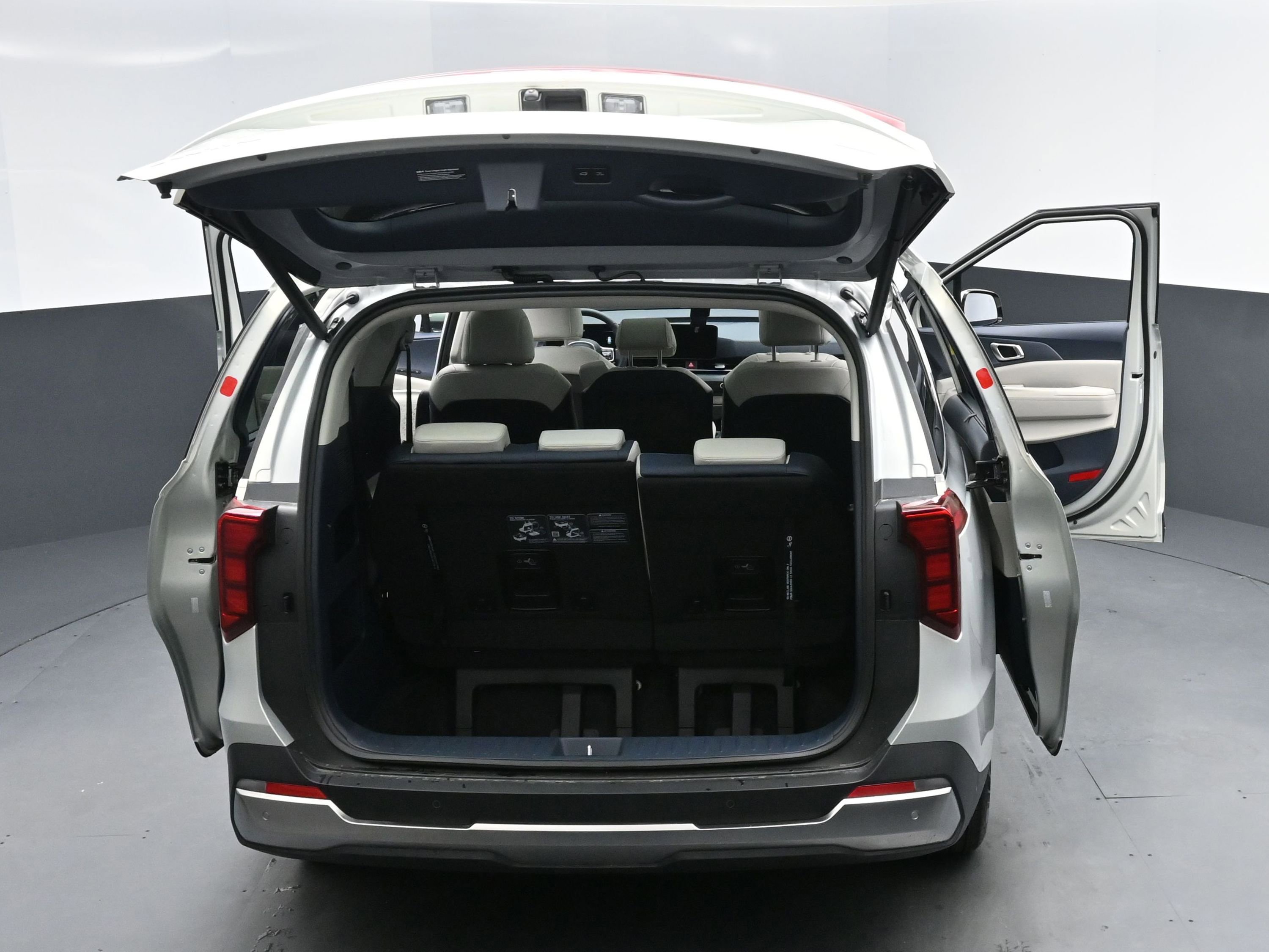 New 2026 Kia Carnival SX image 16