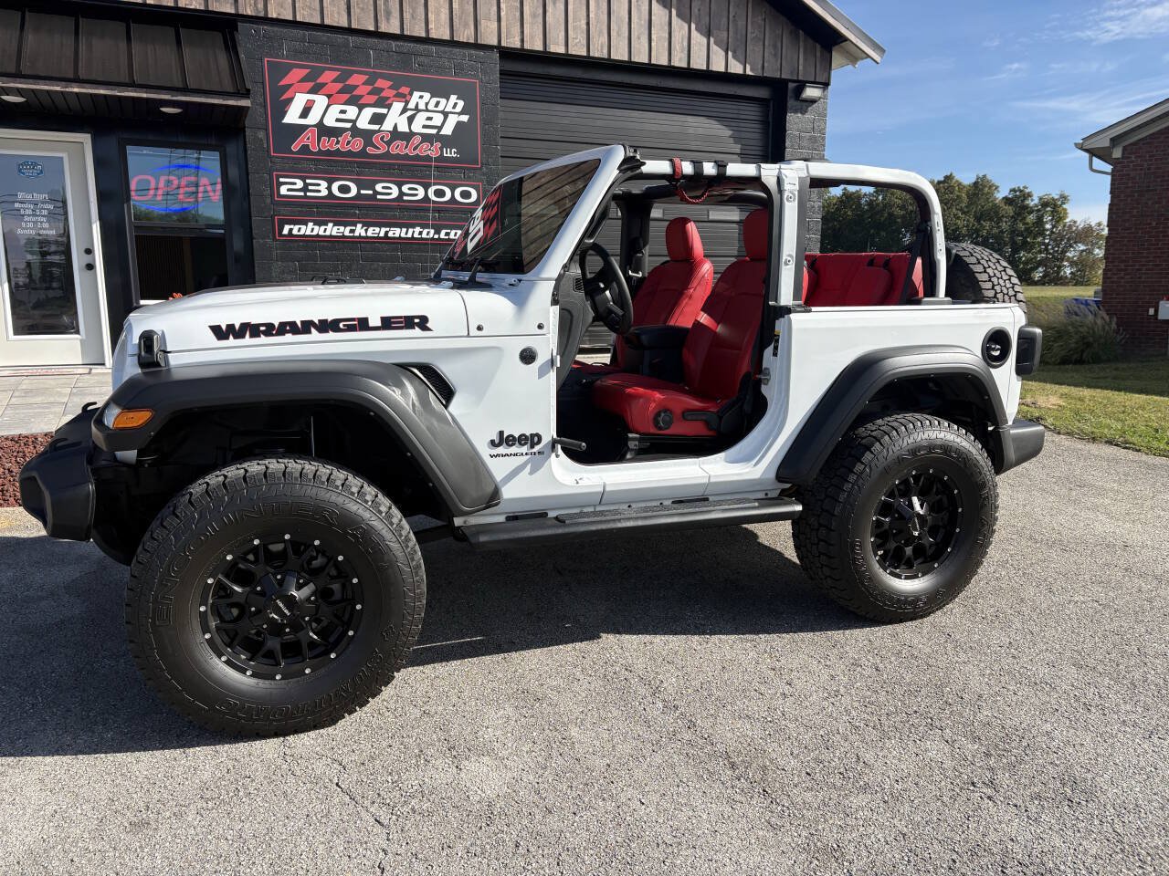 Used 2023 Jeep Wrangler Sport AWD/4WD image 1