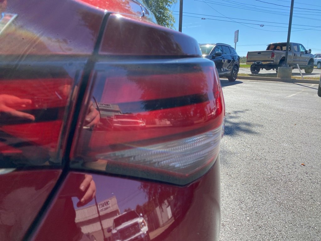 Used 2023 Nissan Sentra SV image 6