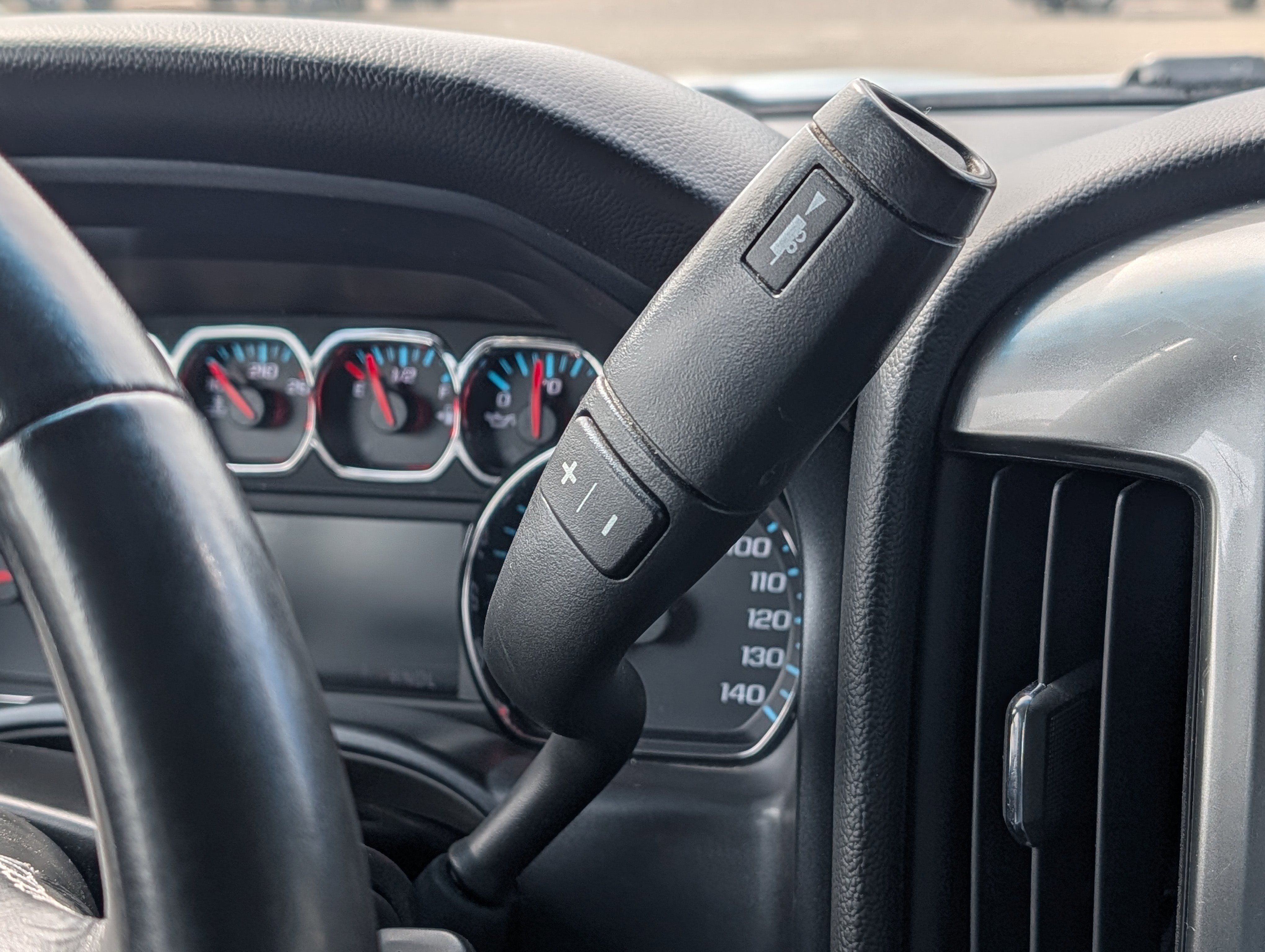 Used 2017 Chevrolet Silverado 1500 LT w/ All Star Edition AWD/4WD image 15