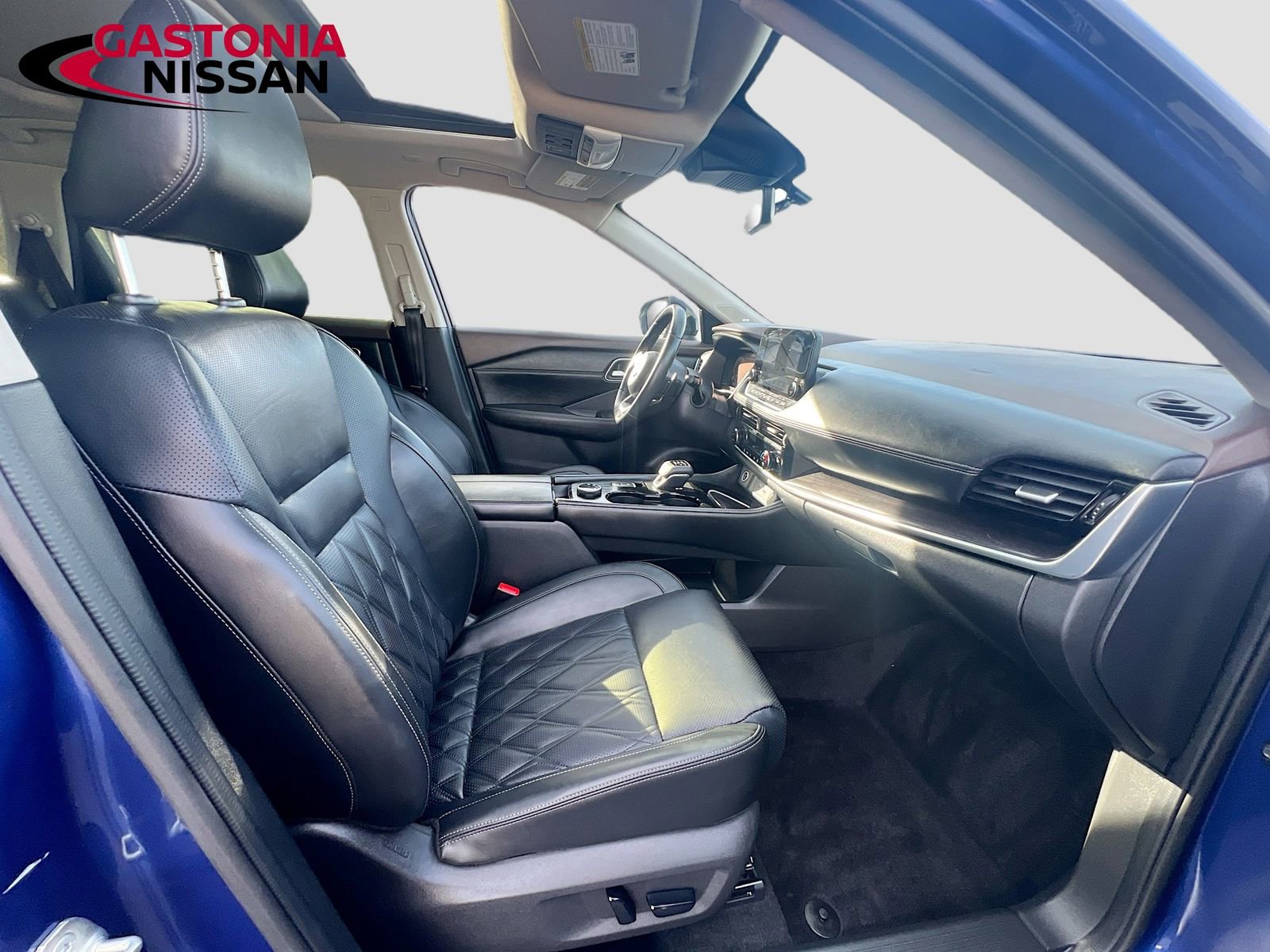 Used 2023 Nissan Rogue Platinum image 38