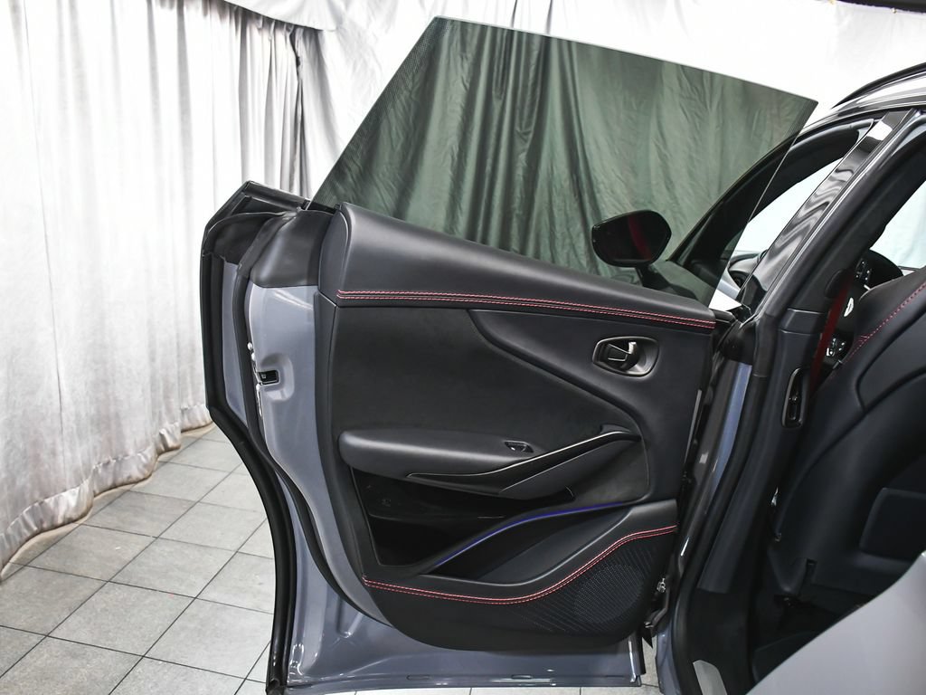 Used 2023 Aston Martin DBX AWD/4WD image 12