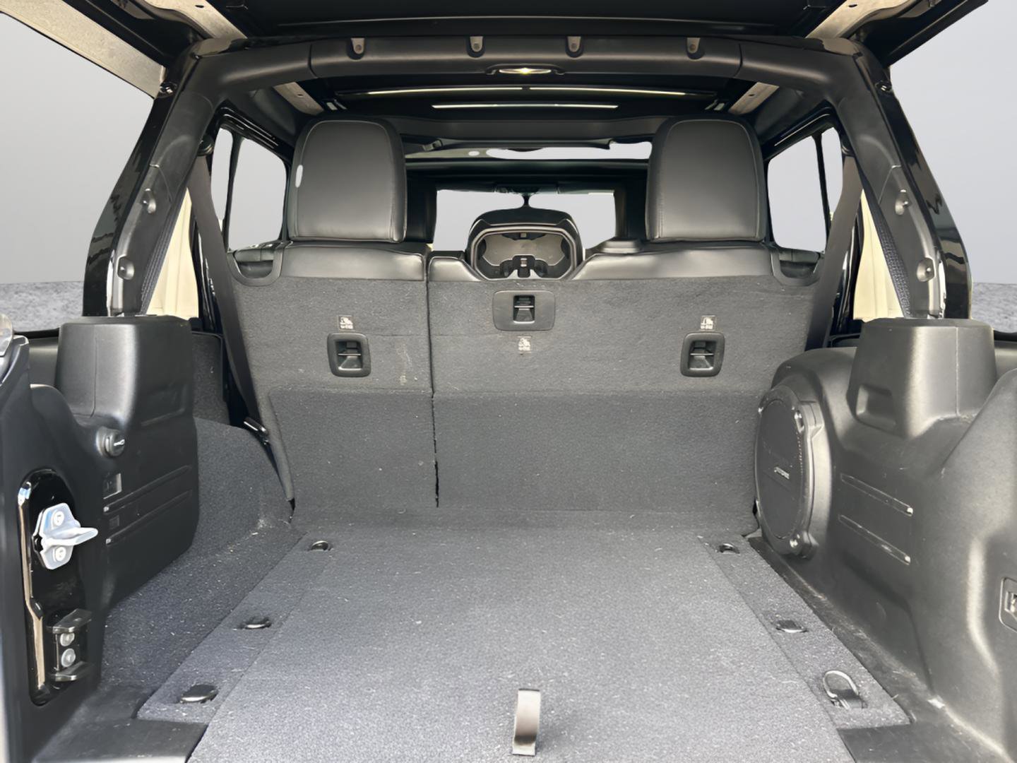 Certified 2022 Jeep Wrangler Unlimited Sahara image 25