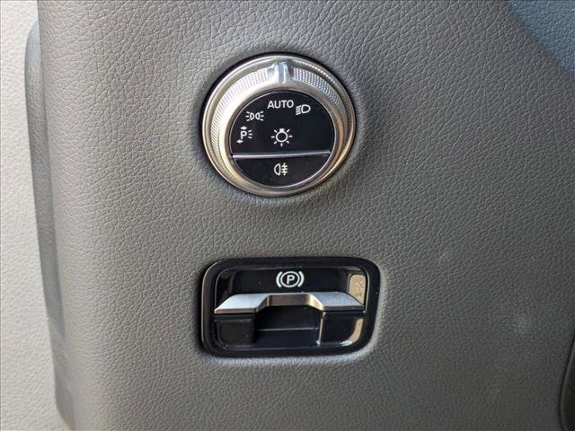 Certified 2025 Mercedes-Benz GLC 300 image 11