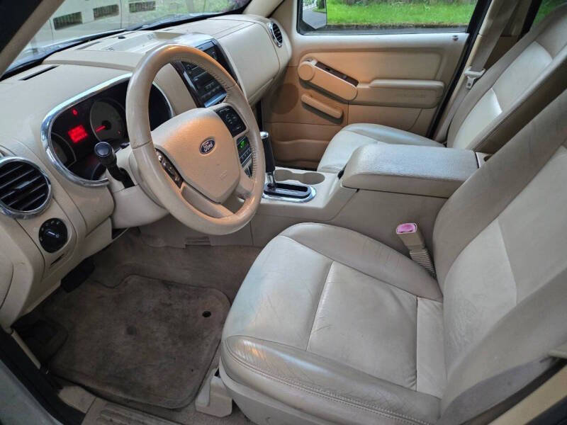Used 2006 Ford Explorer Limited AWD/4WD image 5