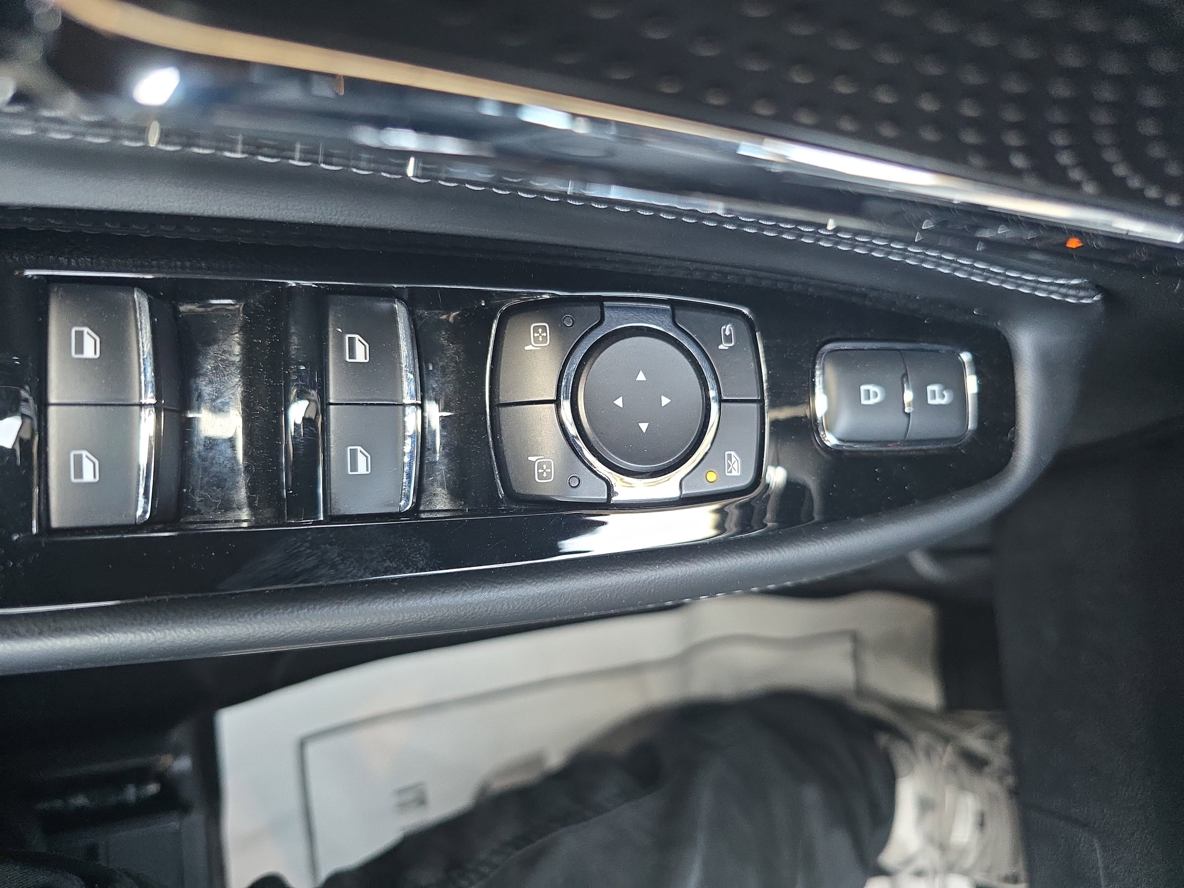 Certified 2024 Lincoln Corsair Reserve w/ Equipment Group 201A image 27