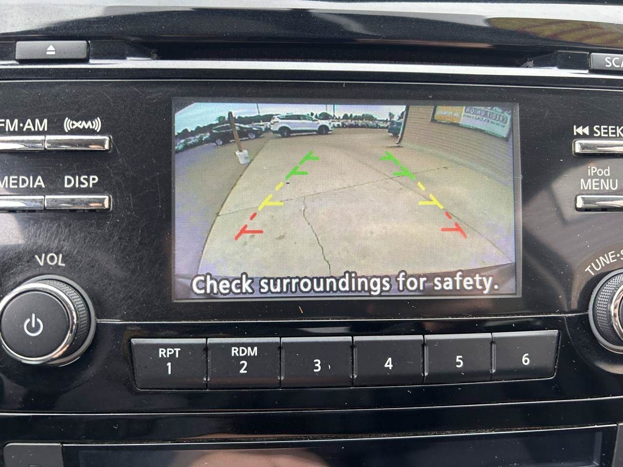 Used 2017 Nissan Rogue SV AWD/4WD image 23