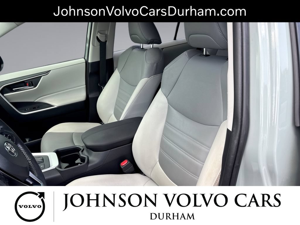 Used 2021 Toyota RAV4 XLE Premium AWD/4WD image 13