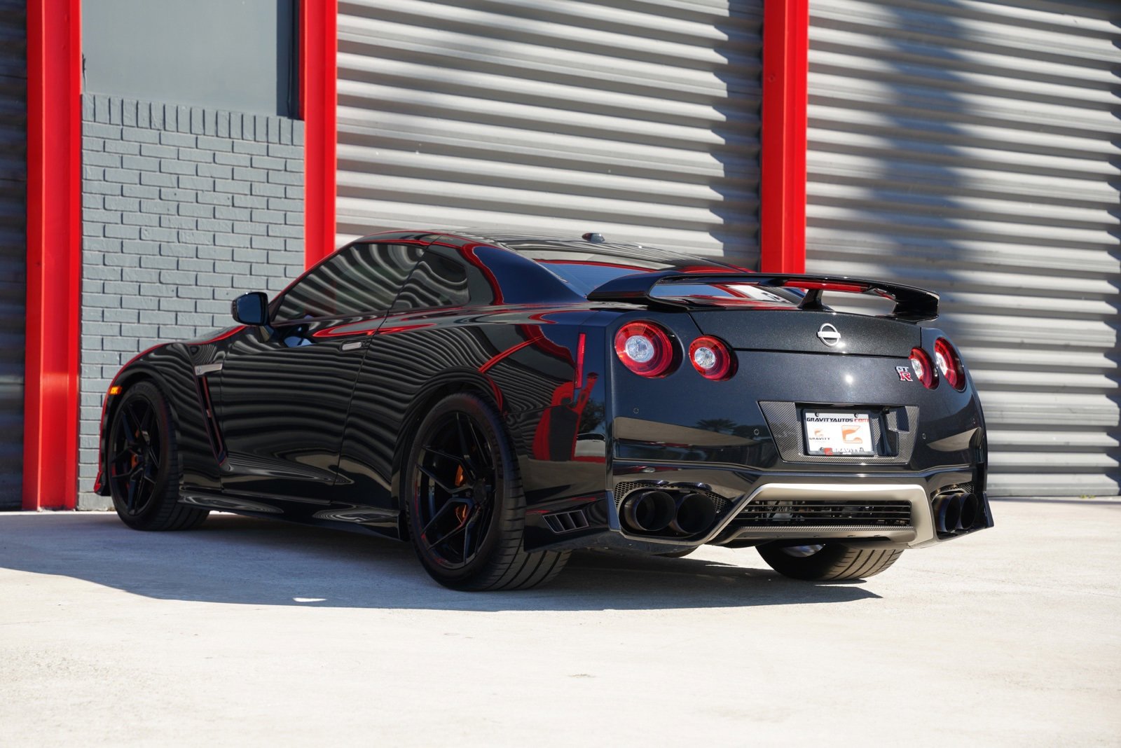 Used 2023 Nissan GT-R Premium w/ Premium Interior Package image 10