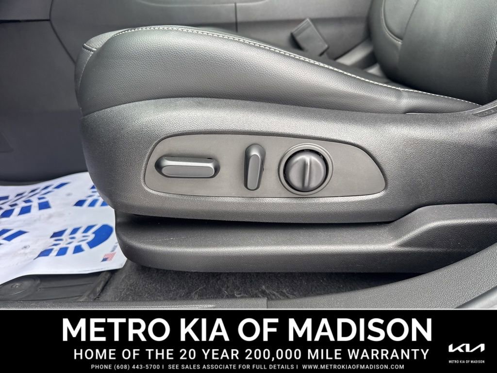 Used 2019 GMC Acadia SLT image 14