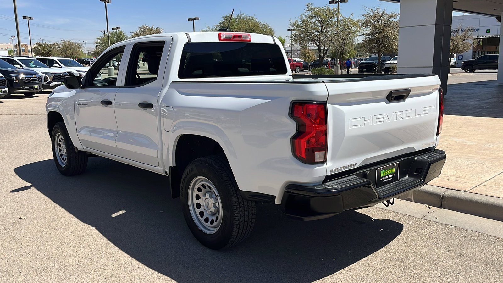 Used 2024 Chevrolet Colorado W/T RWD image 6