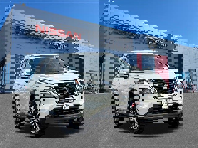 Used 2023 Nissan Rogue SV w/ SV Premium Package image 1