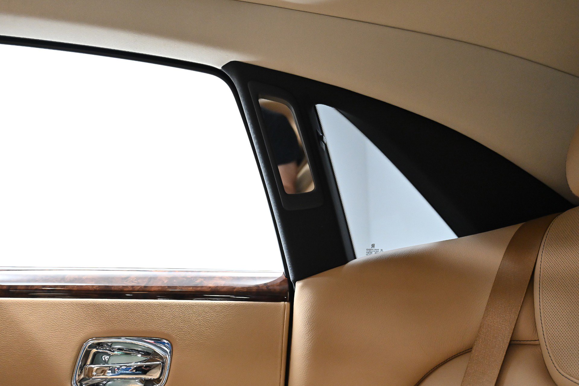 Used 2017 Rolls-Royce Ghost image 34