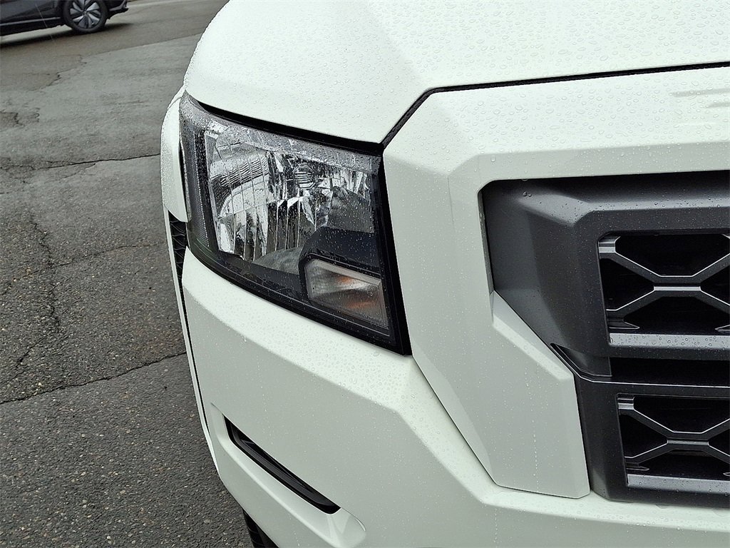 Used 2024 Nissan Frontier SV w/ Technology Package image 10