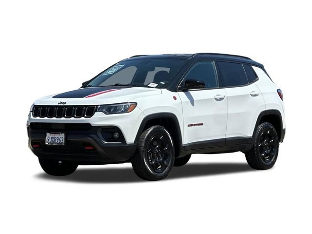 Used 2024 Jeep Compass Trailhawk AWD/4WD image 1